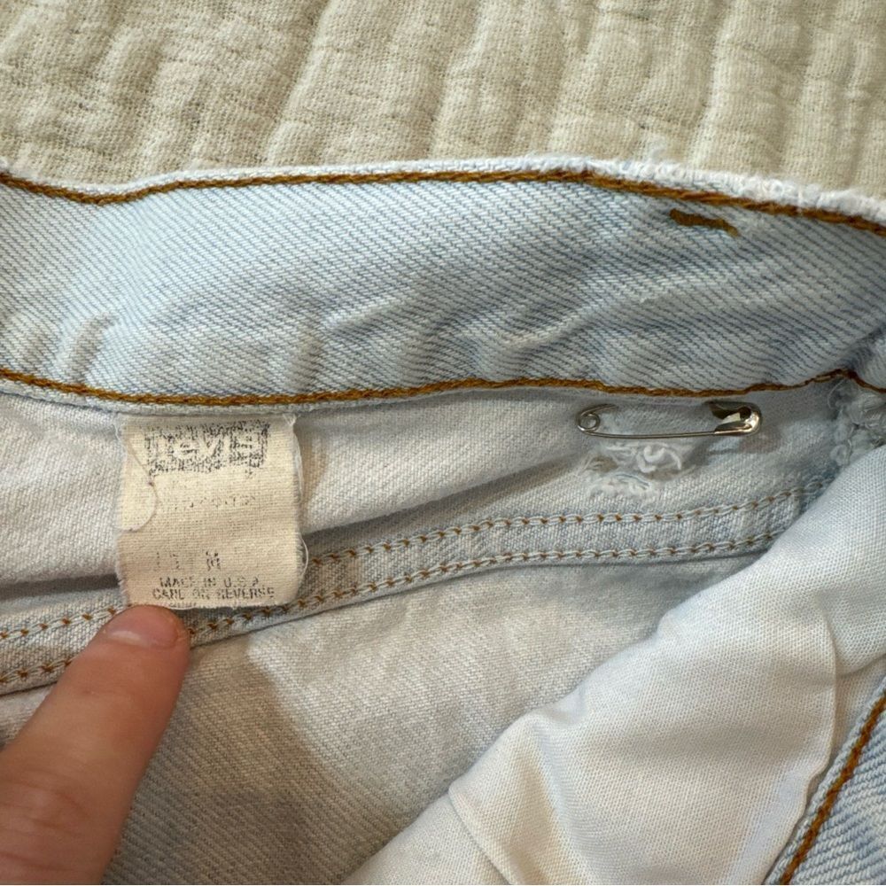 Levi's Women’s Vintage Blue Distressed 501 Cut Off Denim Shorts Button Fly - Picture 5 of 14